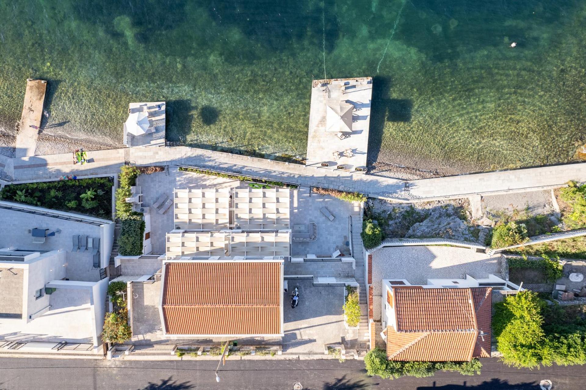 Villas Plitka ティヴァト エクステリア 写真